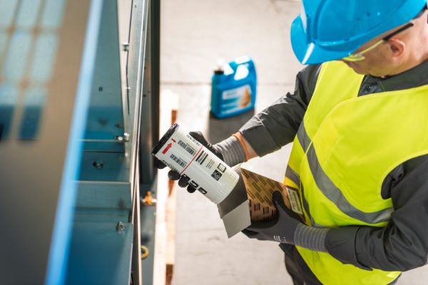 CTS_028_R_OilFilterBox-cq5dam.web.600.600 CTS_028_R_OilFilterBox-cq5dam.web.600.600