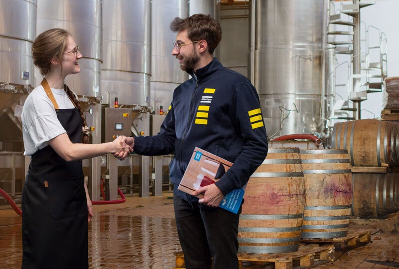 _AC-representative-in-a-winery